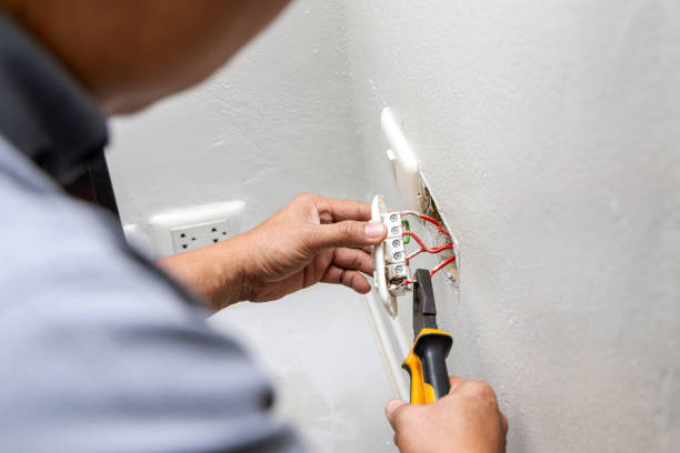 Best Affordable Emergency Electrician  in Allyn, WA